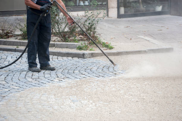 Professional Pressure Washing Services in Grove City, FL